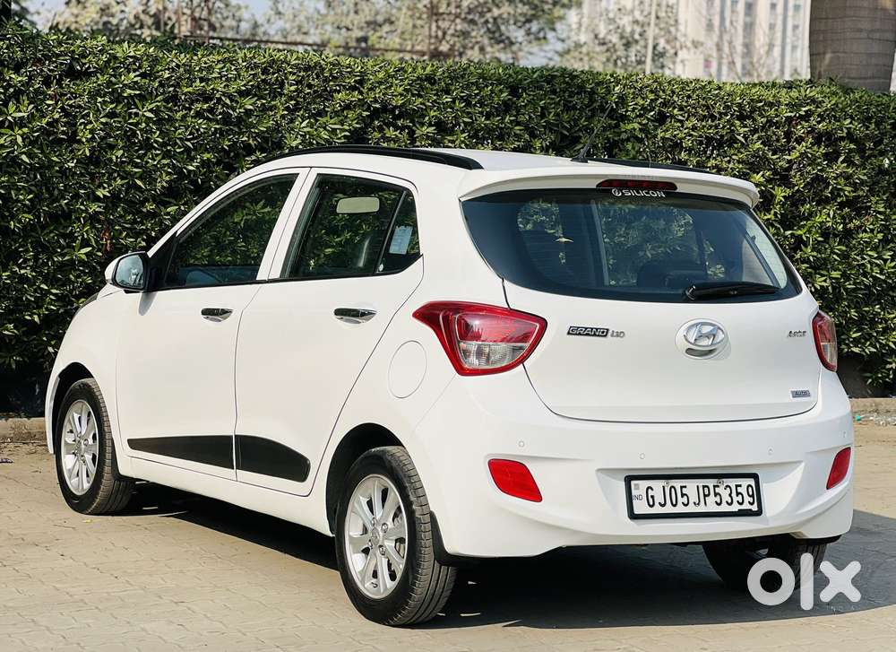 Hyundai I10 Asta At, 2016, Petrol