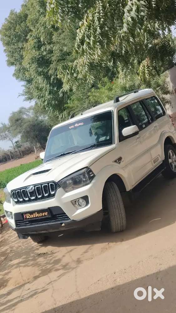 Mahindra Scorpio S11 2018