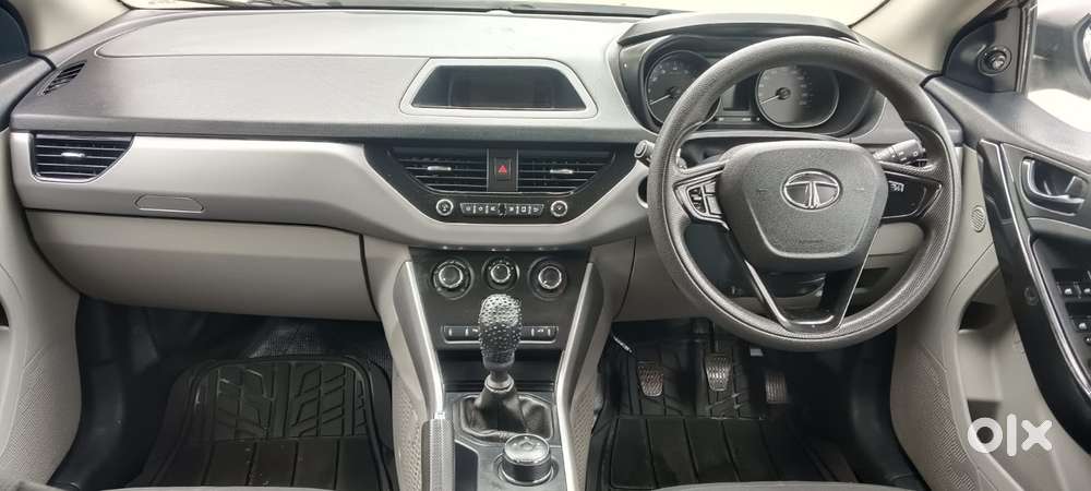 Tata Nexon 1.5 Revotorq Xm (s), 2018, Petrol