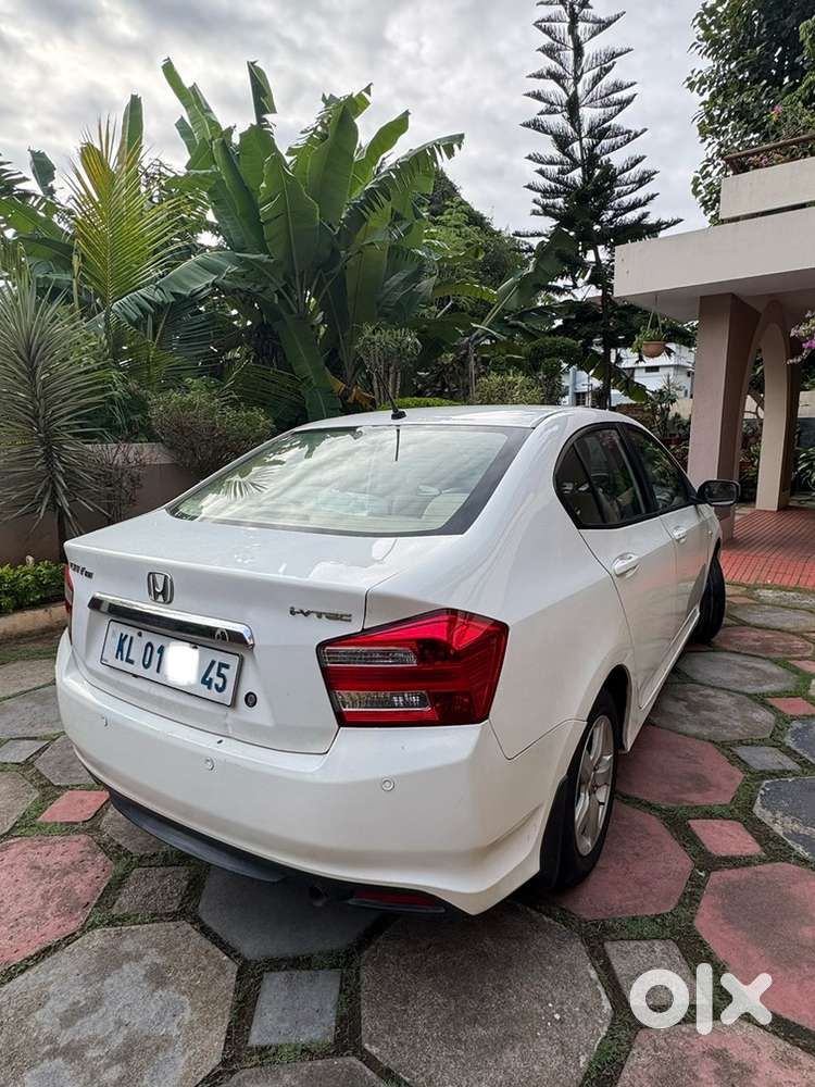Honda City 1.5 Smt (2013) – 77,077 Km  Pristine Condition
