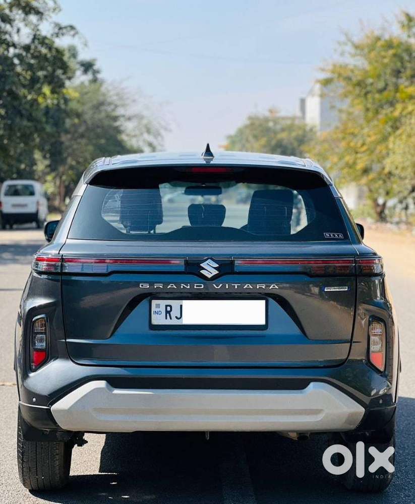Maruti Suzuki Grand Vitara 1.5 Delta Smart Hybrid At, 2023, Petrol