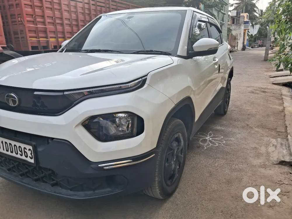 Tata Punch 2023 Petrol 9975 Km Driven