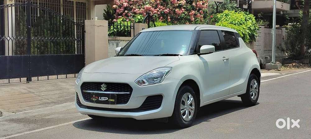 Maruti Suzuki Swift Vxi + Manual, 2023, Petrol
