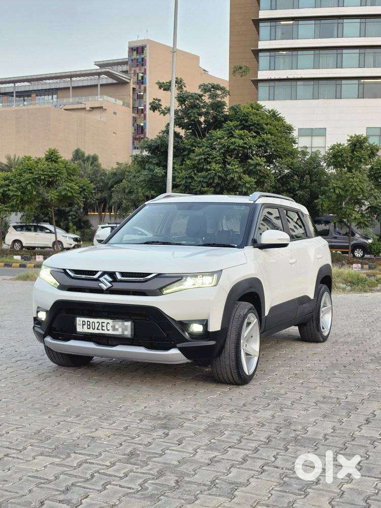 Maruti Suzuki Brezza 1.5 Zxi At Smart Hybrid, 2022, Cng & Hybrids
