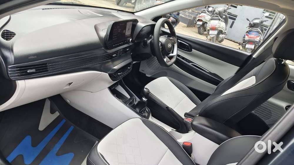 Hyundai I20 Asta (o) 1.2 Mt, 2024, Petrol