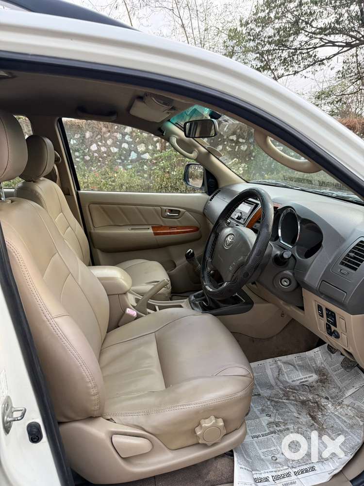 Toyota Fortuner 4wd Mt Diesel