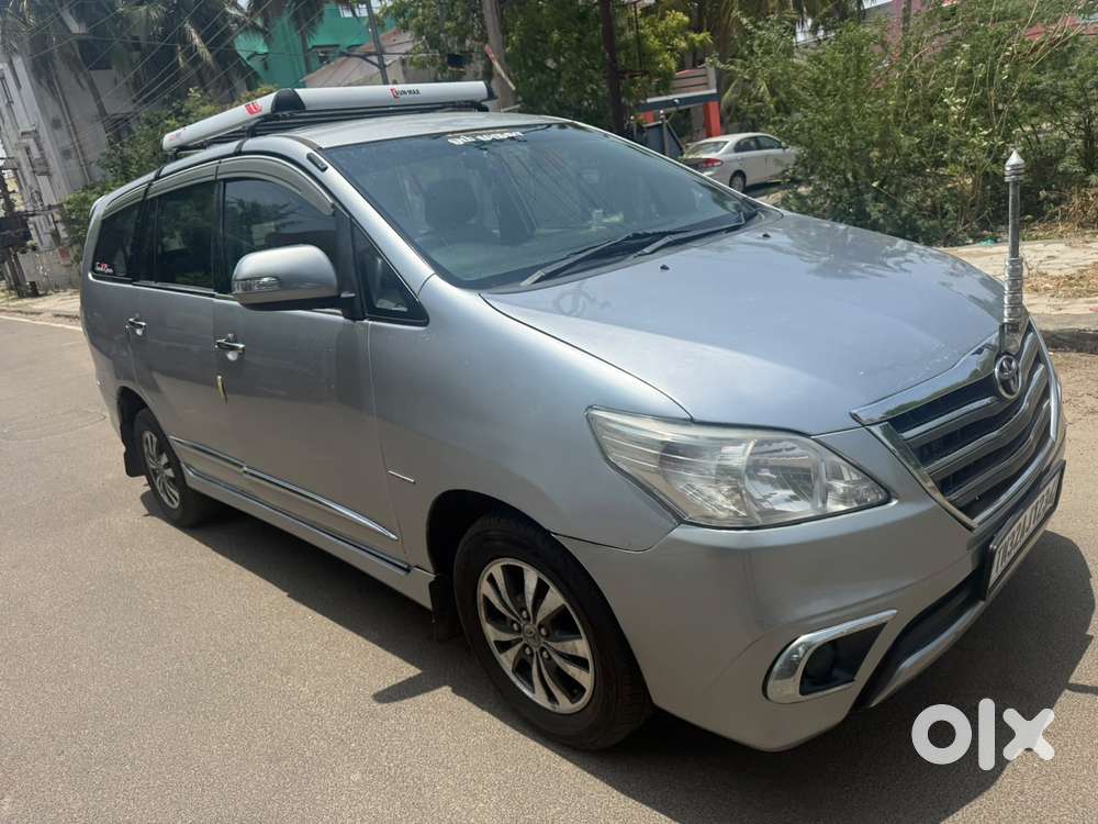 Toyota Innova 2.5 Z Diesel 7 Seater Bs Iv, 2015, Diesel