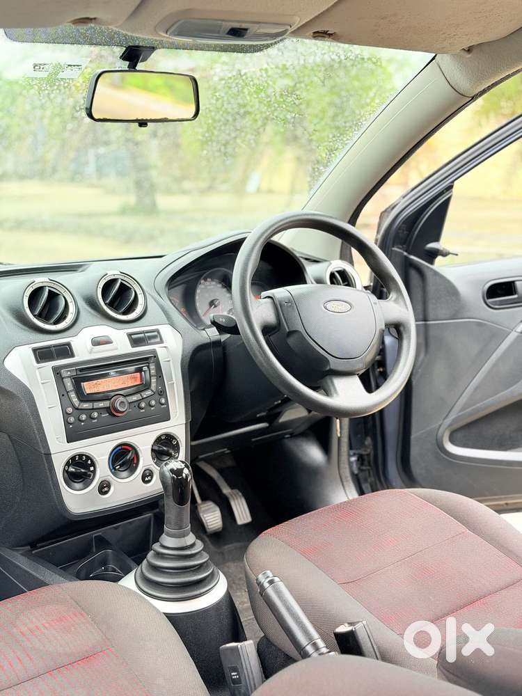 Ford Figo Petrol Zxi, 2010, Petrol