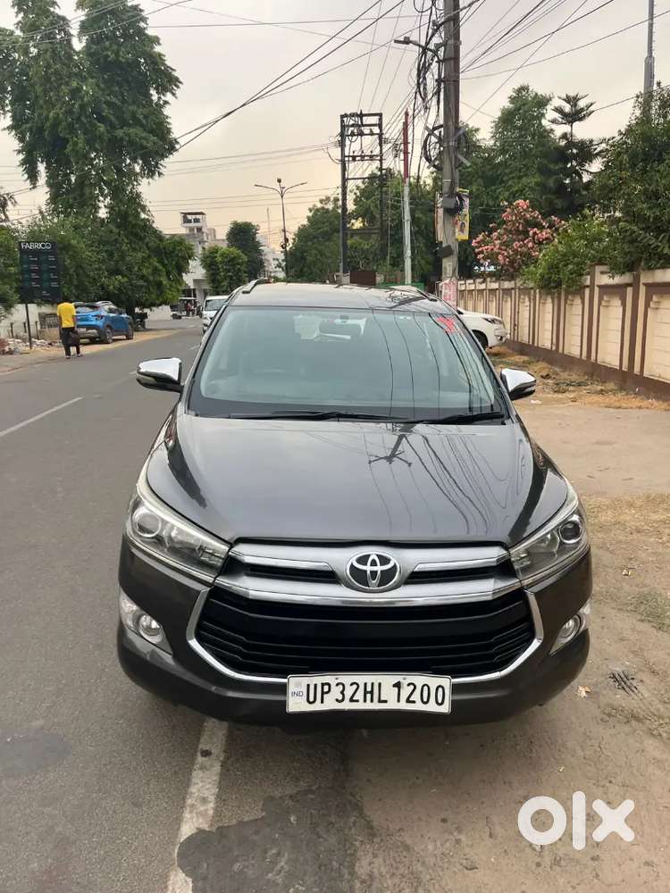 Toyota Innova Crysta 2016