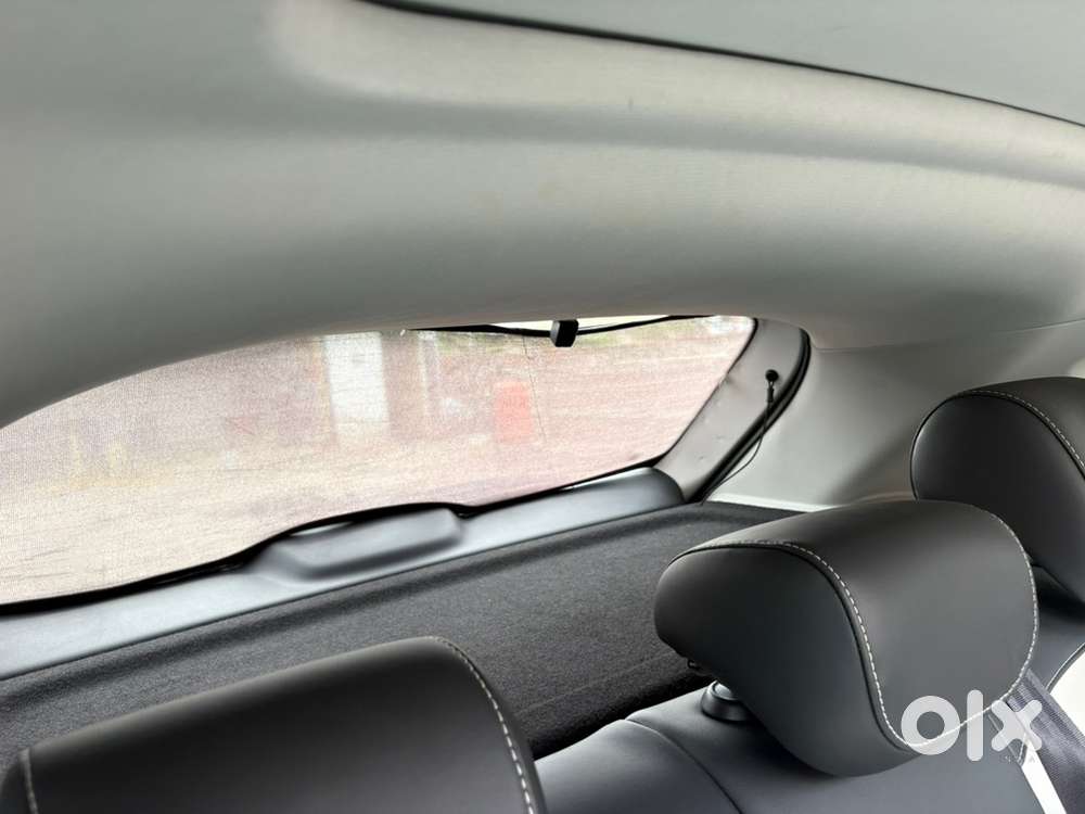 Mg Astor Petrol 2025 Manual 7500 Km Driven