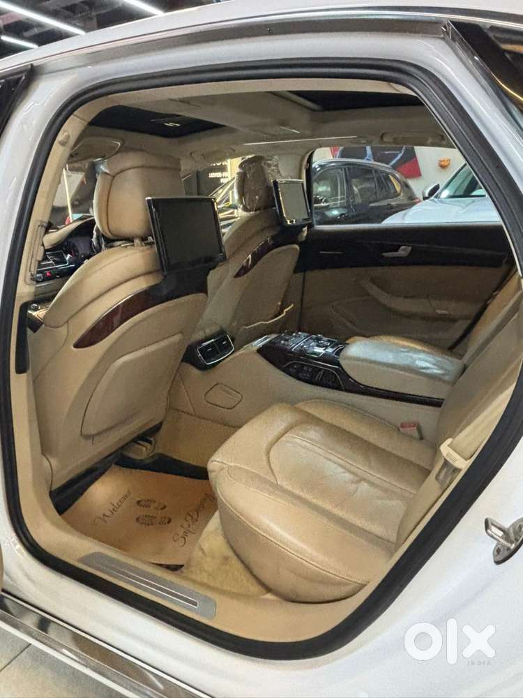 Audi A8 L