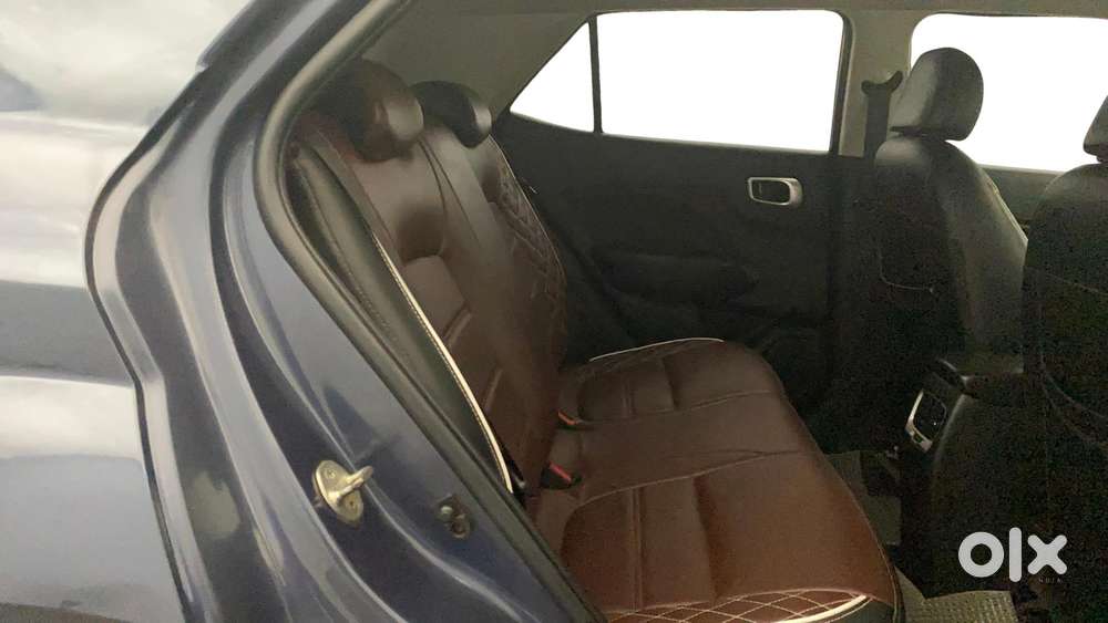 Hyundai Venue 1.2 S Plus, 2022, Petrol
