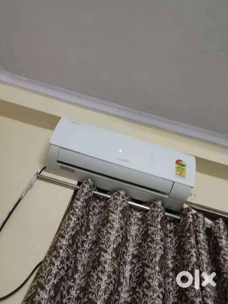 Lloyd inverter split AC 1.5 ton