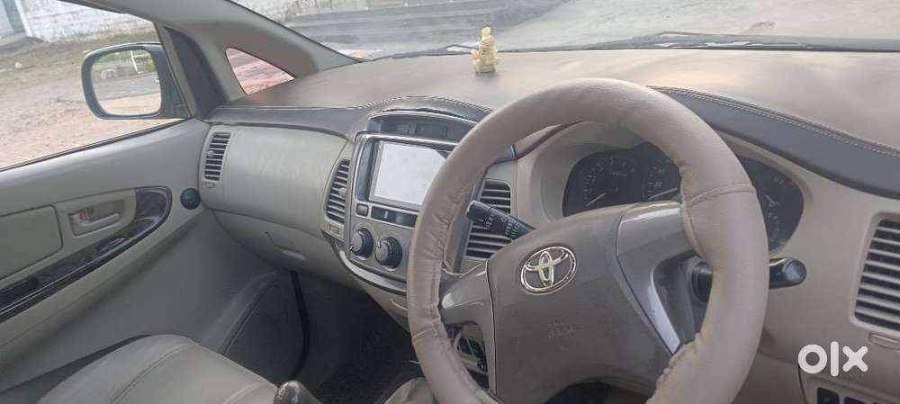Toyota Innova, 2014