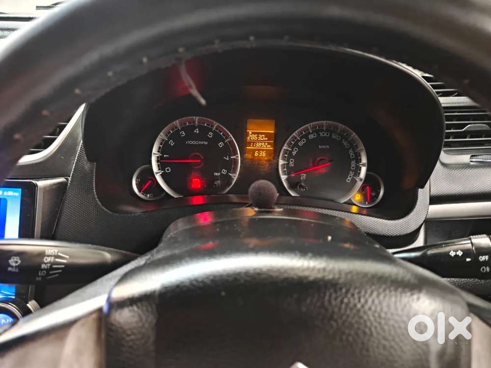 Maruti Suzuki Swift Vxi Optional, 2015, Petrol