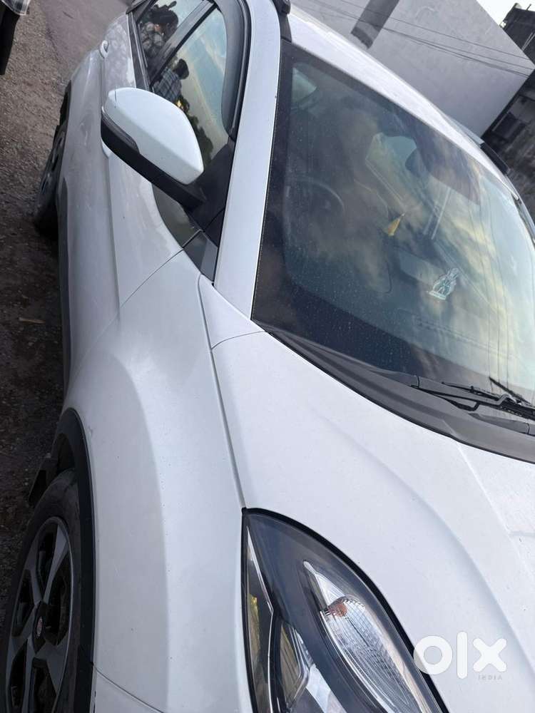 Tata Nexon Diesel Manual 2018