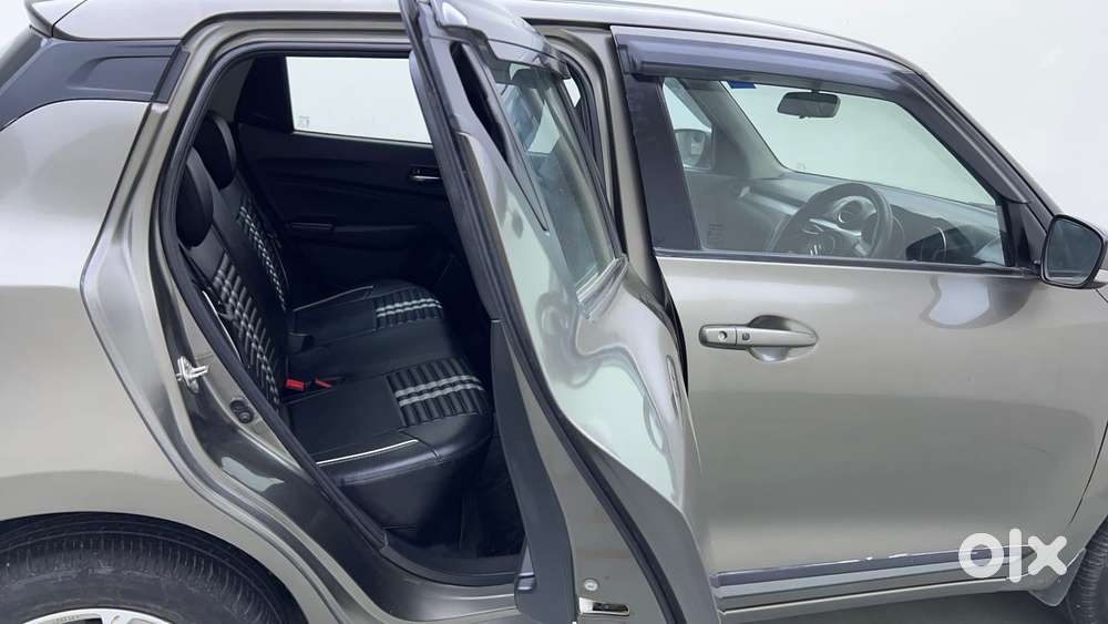 Maruti Suzuki Swift 1.3 Zxi, 2022, Petrol