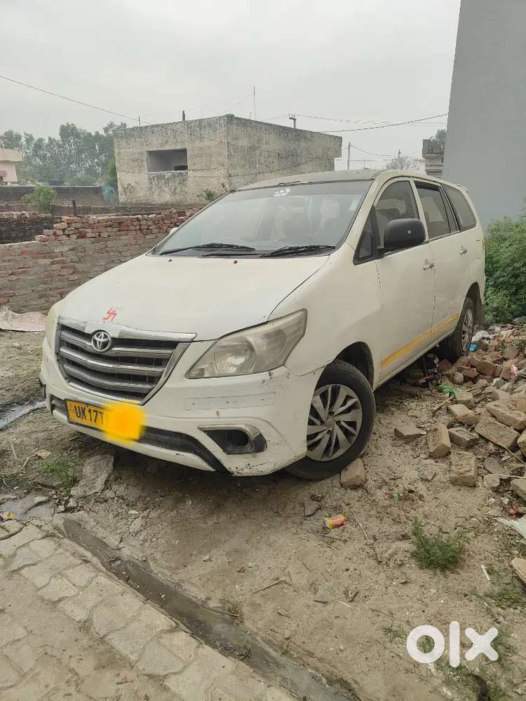 Toyota Innova 2014 Diesel 199000 Km Driven