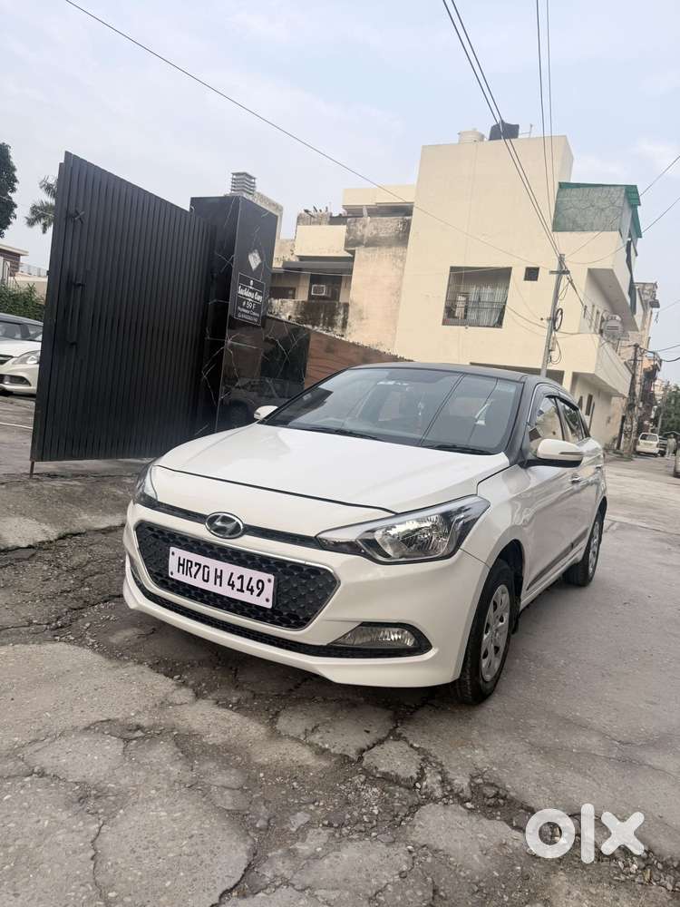 Hyundai Elite I20 Sportz (o) 1.4, 2016, Petrol