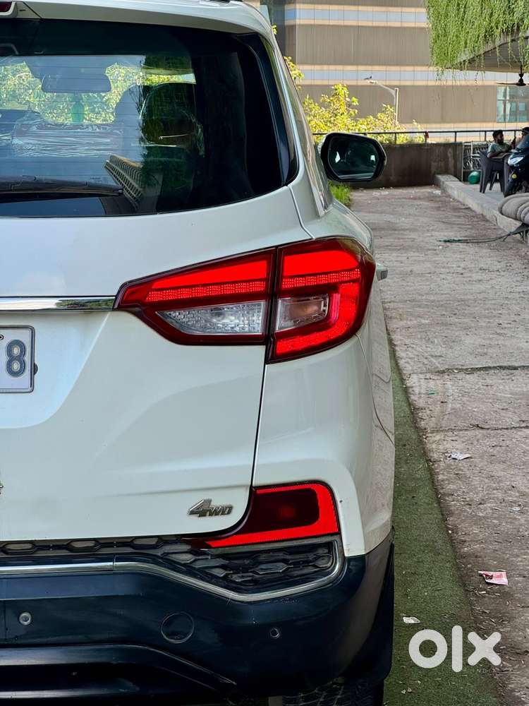Mahindra Alturas G4 4wd At, 2019, Diesel