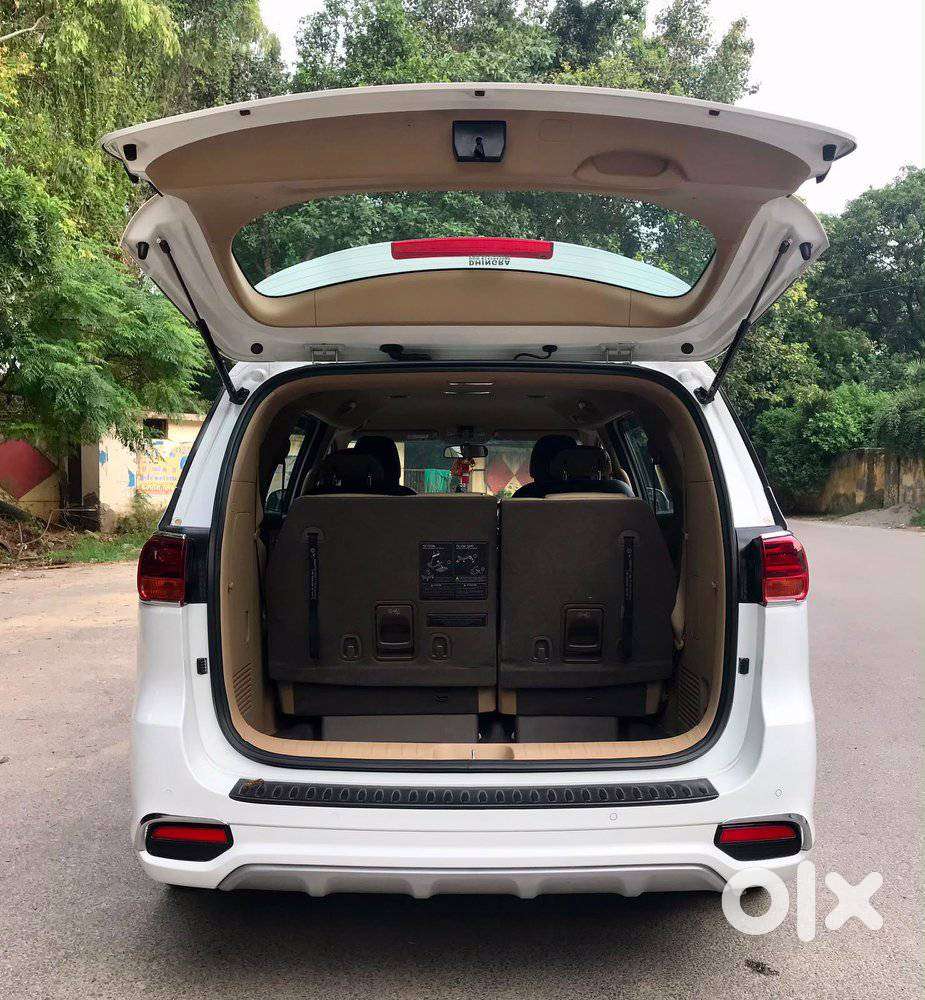 Kia Carnival Premium, 2021, Diesel