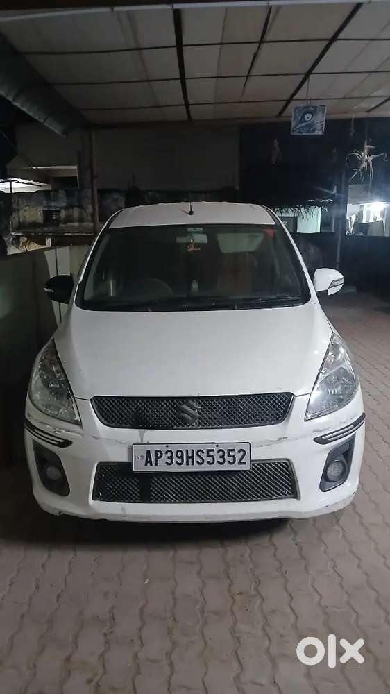 Maruti Suzuki Ertiga 2016 Diesel 113000 Km Driven Well Maintained