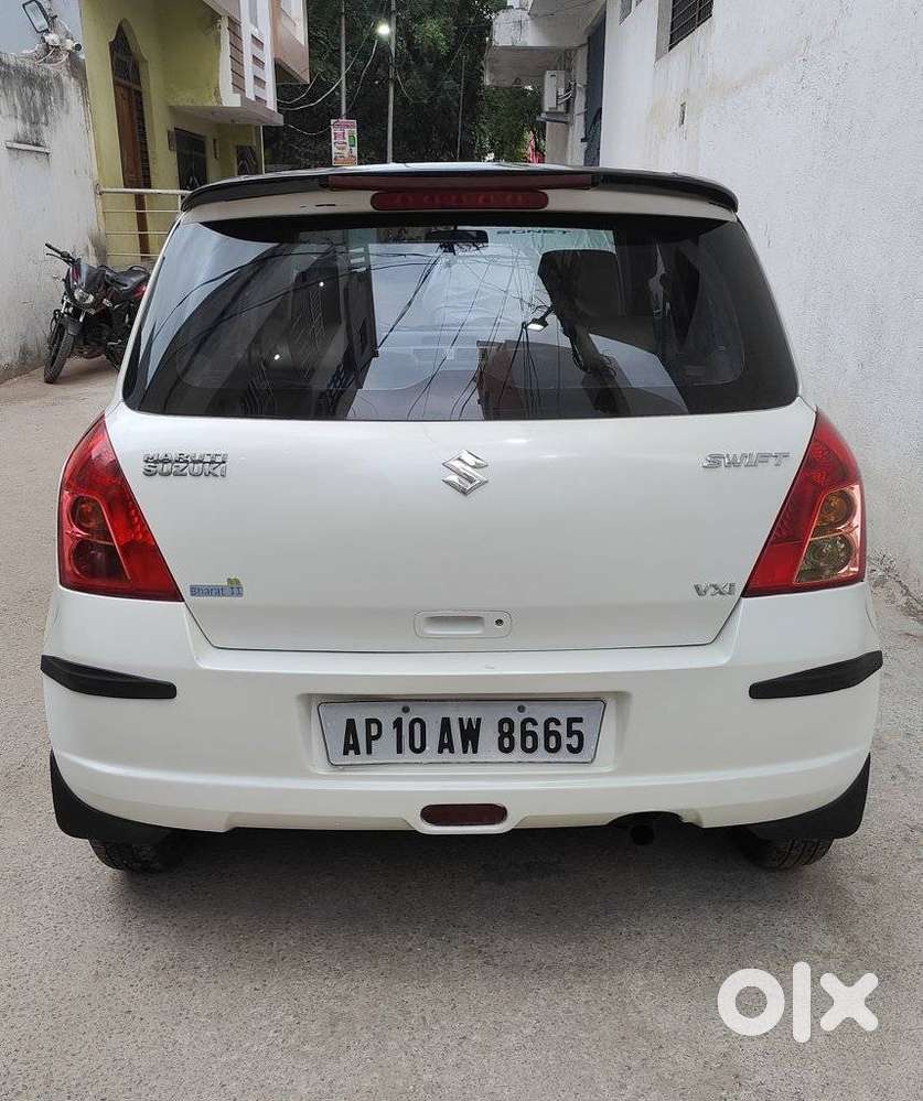 Maruti Suzuki Swift Vxi Optional, 2011, Petrol