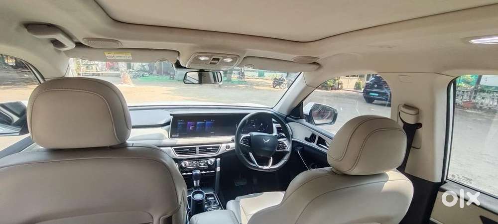 Mahindra Xuv700 2022 Diesel Well Maintained