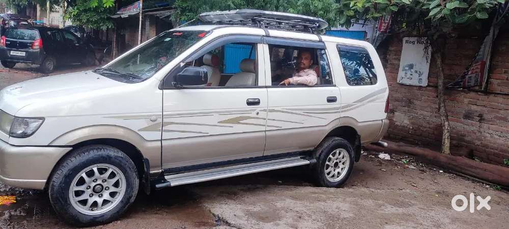 Tavear 10 Seater