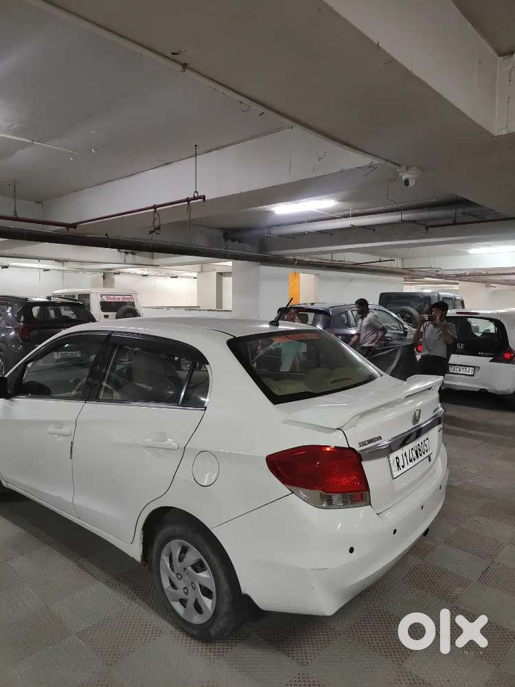 Honda Amaze Smt Diesel  Single Owner  Tafeta White