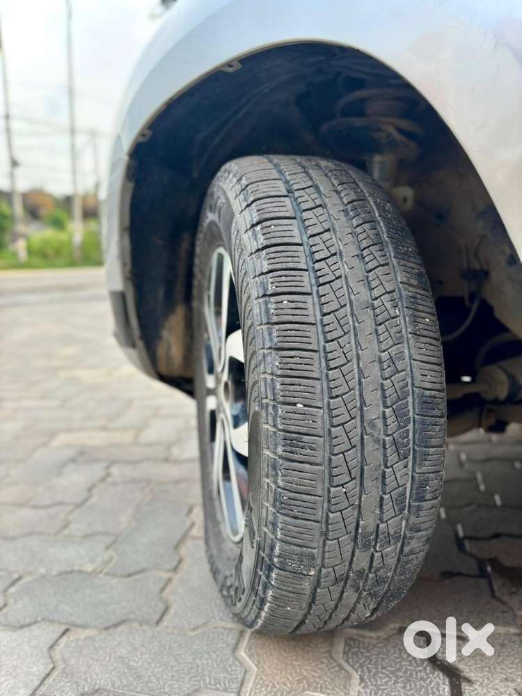Nissan Terrano 2015 Diesel Xv Top Model In Showroom Condition