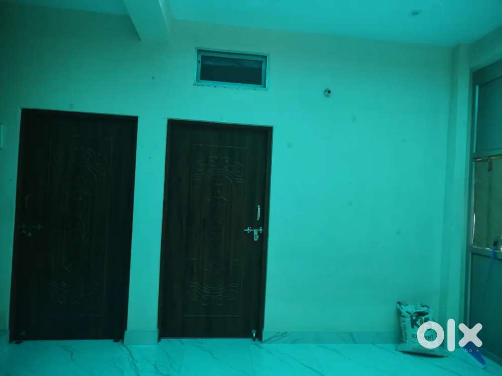 3 bhk with one bathroom and one kitchen on 3rd floor
