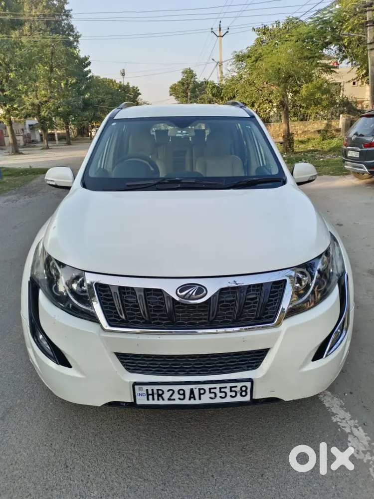 Mahindra Xuv500 2017 Diesel 70000 Km Driven
