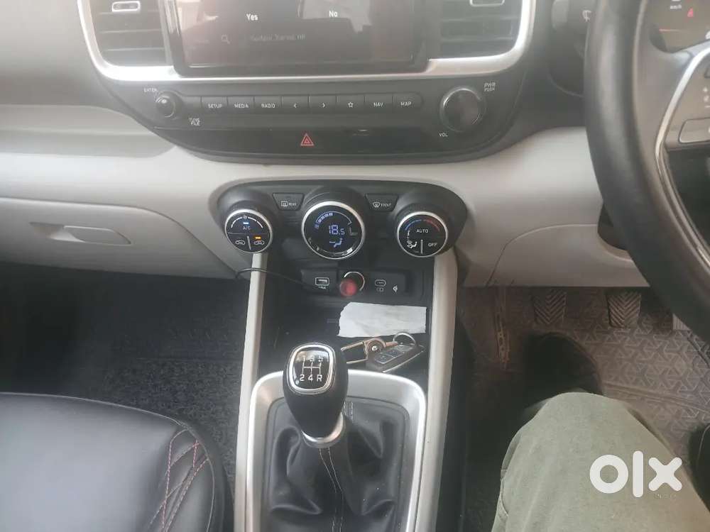 Hyundai Venue Knight 2024
