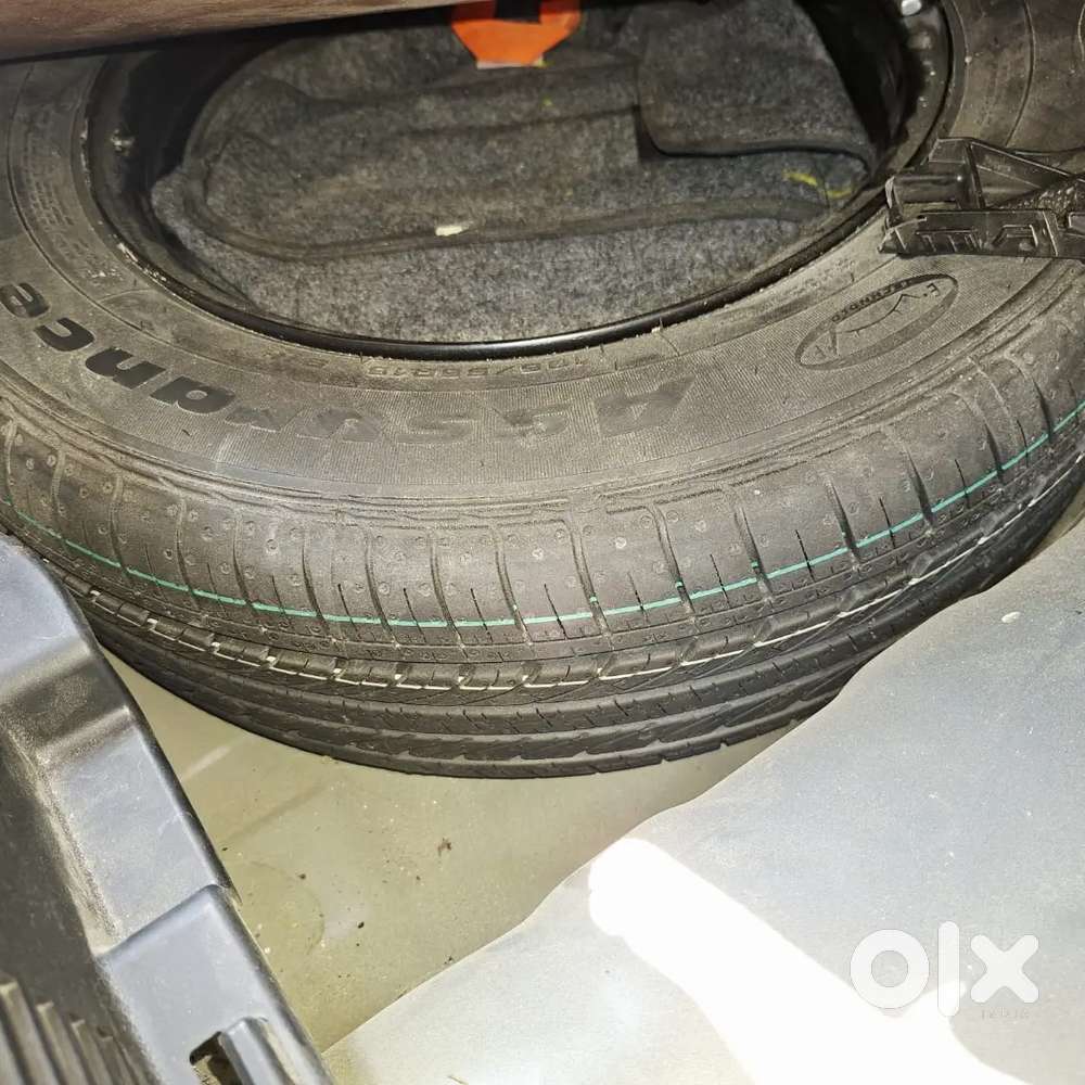 Hyundai Venue 2025 Petrol 6500 Km Driven