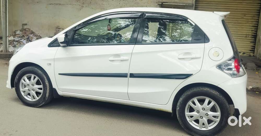 Honda Brio V Mt, 2012, Petrol