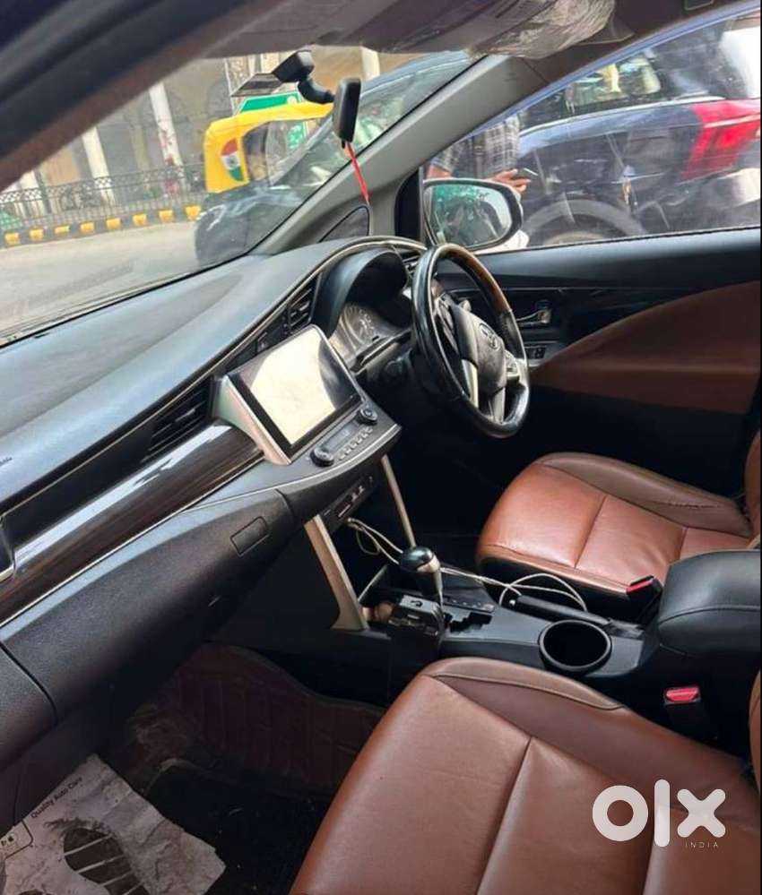 Toyota Innova Crysta 2.8 Zx At, 2016, Petrol