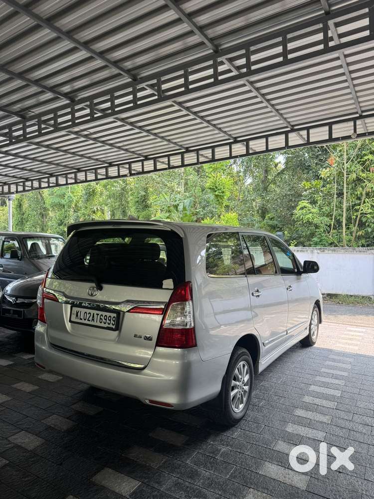 Toyota Innova 2.5 Vx 7 Seater Bs Iv, 2014, Diesel