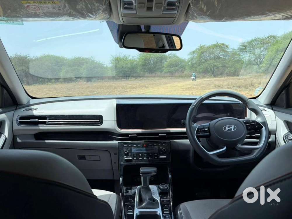 Hyundai Creta, Less Driven & Well Maintained.