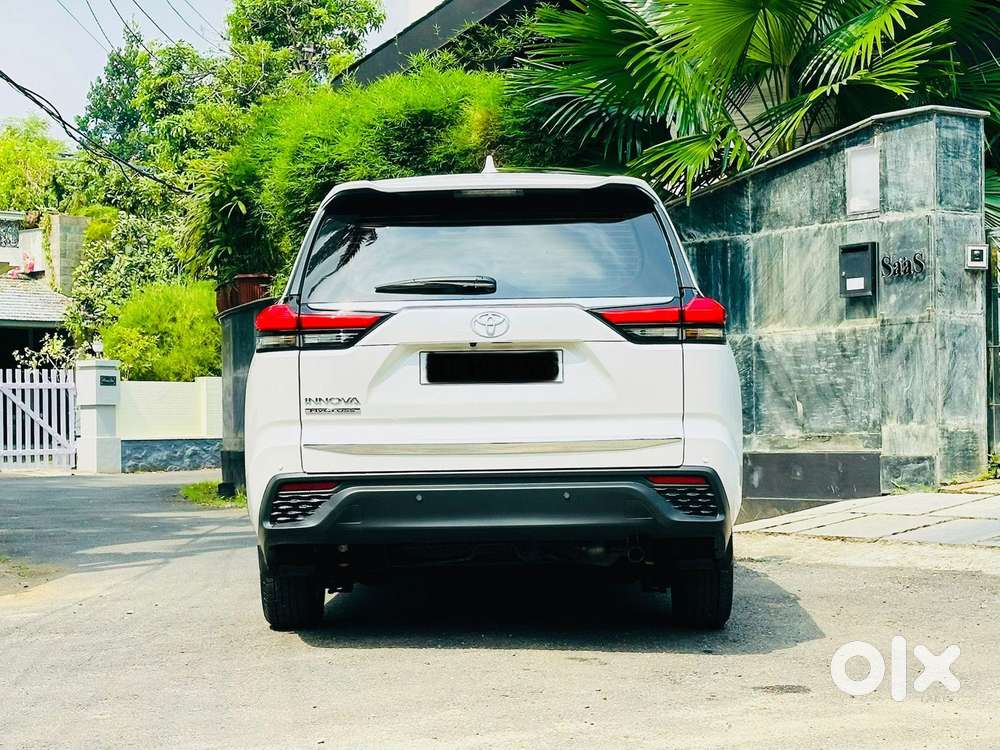 Toyota Innova Hycross Gx (o), 2024, Petrol