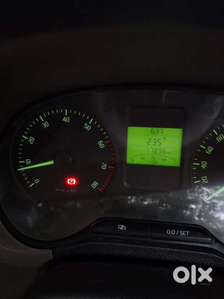 Skoda Rapid 1.6 Ambition 2012