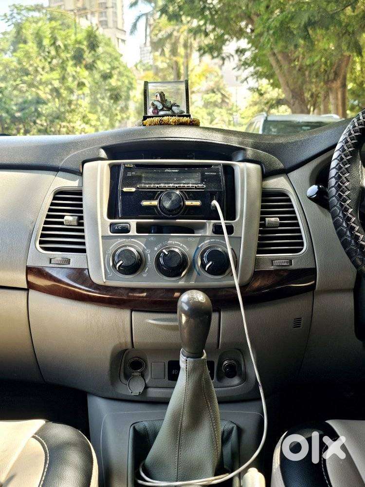 Toyota Innova 2.5 Gx 7 Str Bs-iii, 2014, Diesel