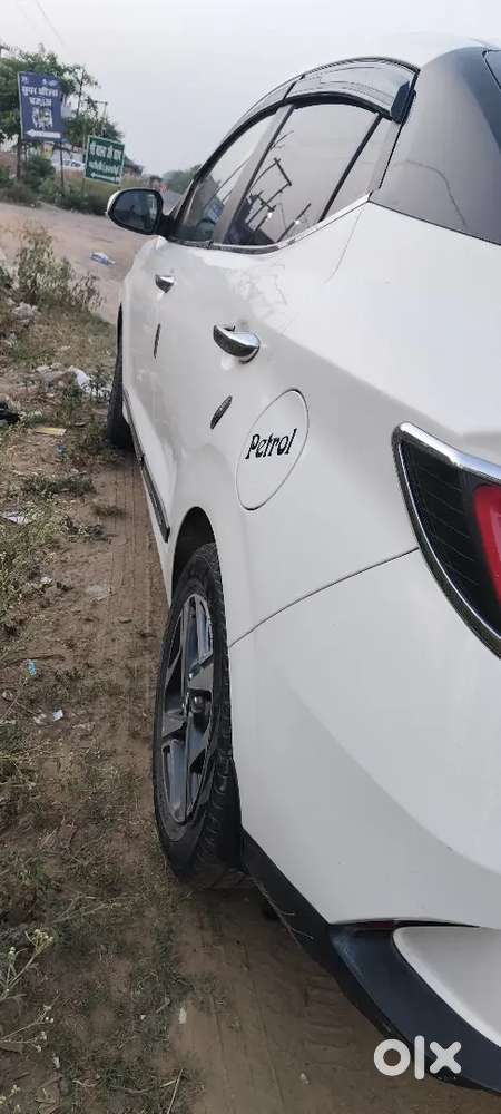 Hyundai Aura 1.2 Petrol 2020