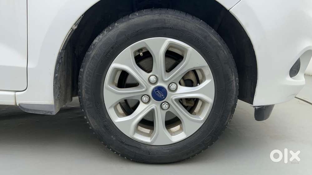 Ford Figo Petrol Titanium, 2016, Petrol