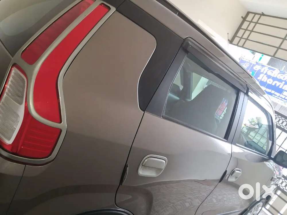 Maruti Suzuki Wagon R Zxi 2023