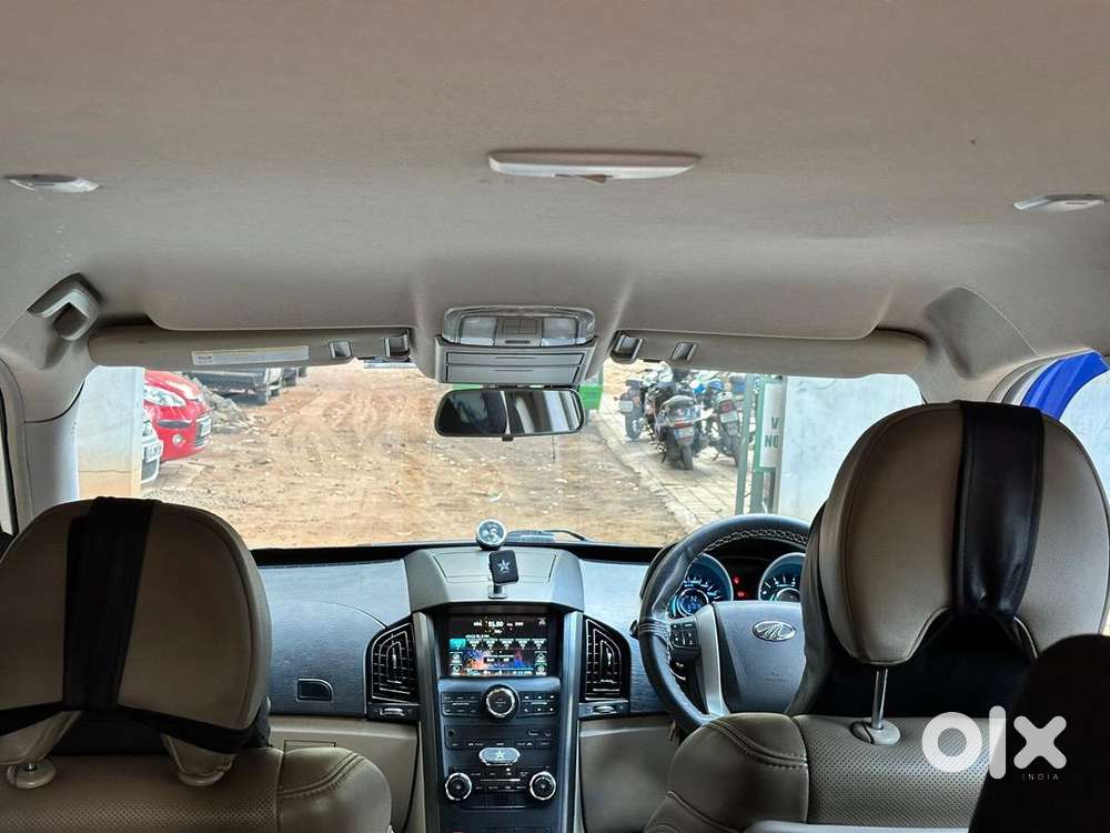 Less Run & Well Maintained Xuv500 / Diesel Automatic