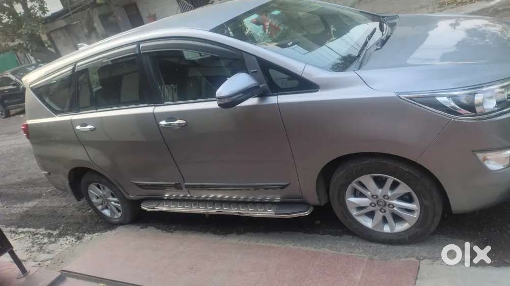 Toyota Innova Crysta Petrol  Well Maintained  7 Seater  1st Owner