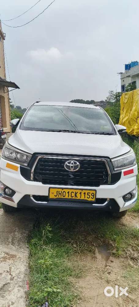 Toyota Innova Crysta 2017