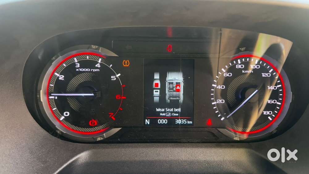 Mahindra Thar Roxx Petrol Manual 2026