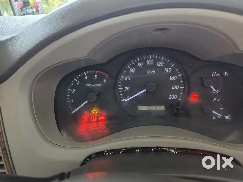 Toyota Innova 2014